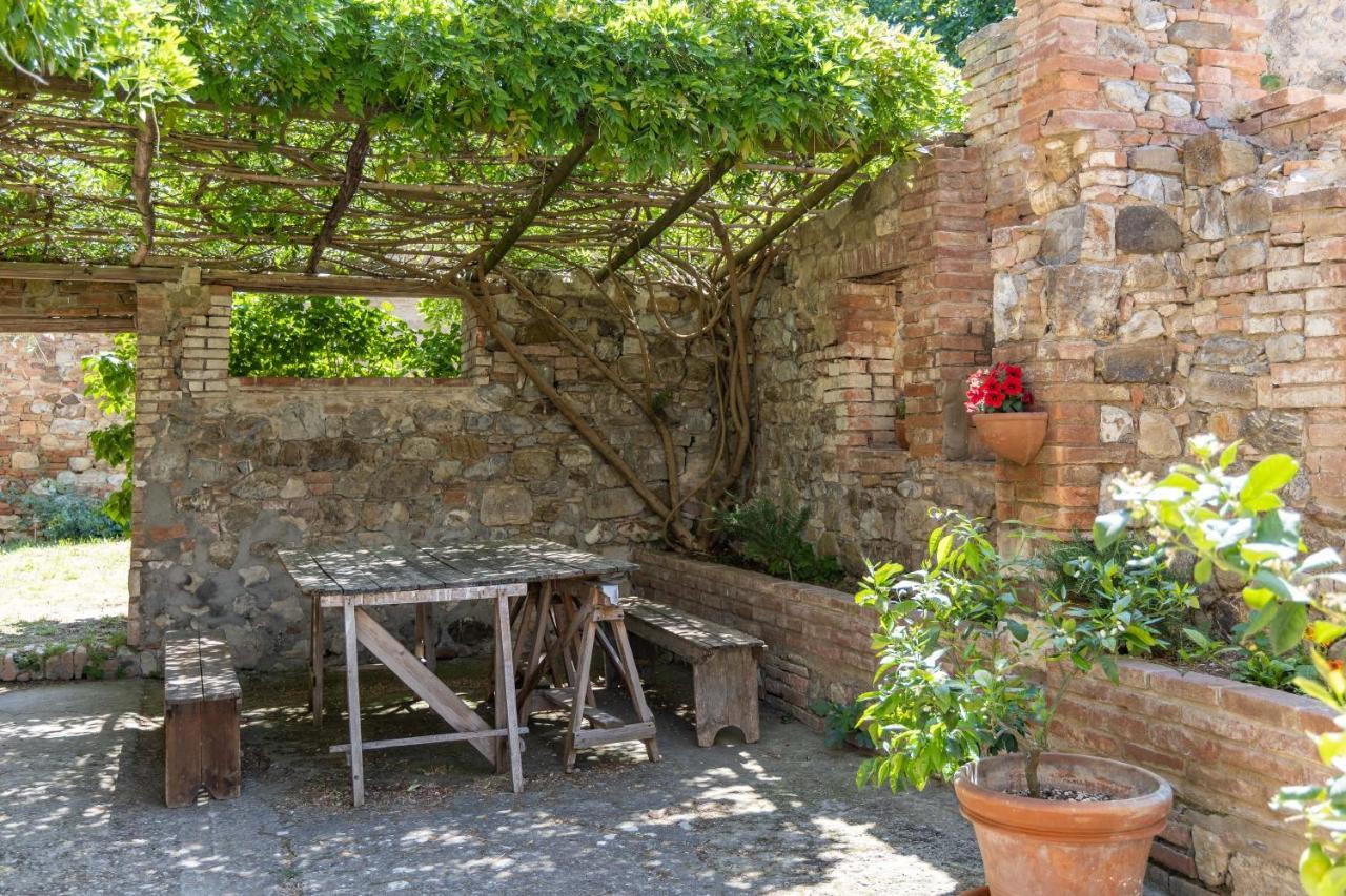 Badia Ardenga Aparthotel Montalcino Eksteriør bilde
